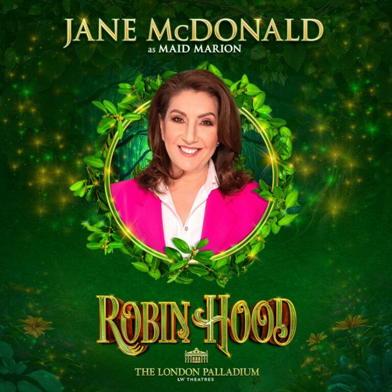 Jane McDonald is Maid Marion - London Palladium Panto
